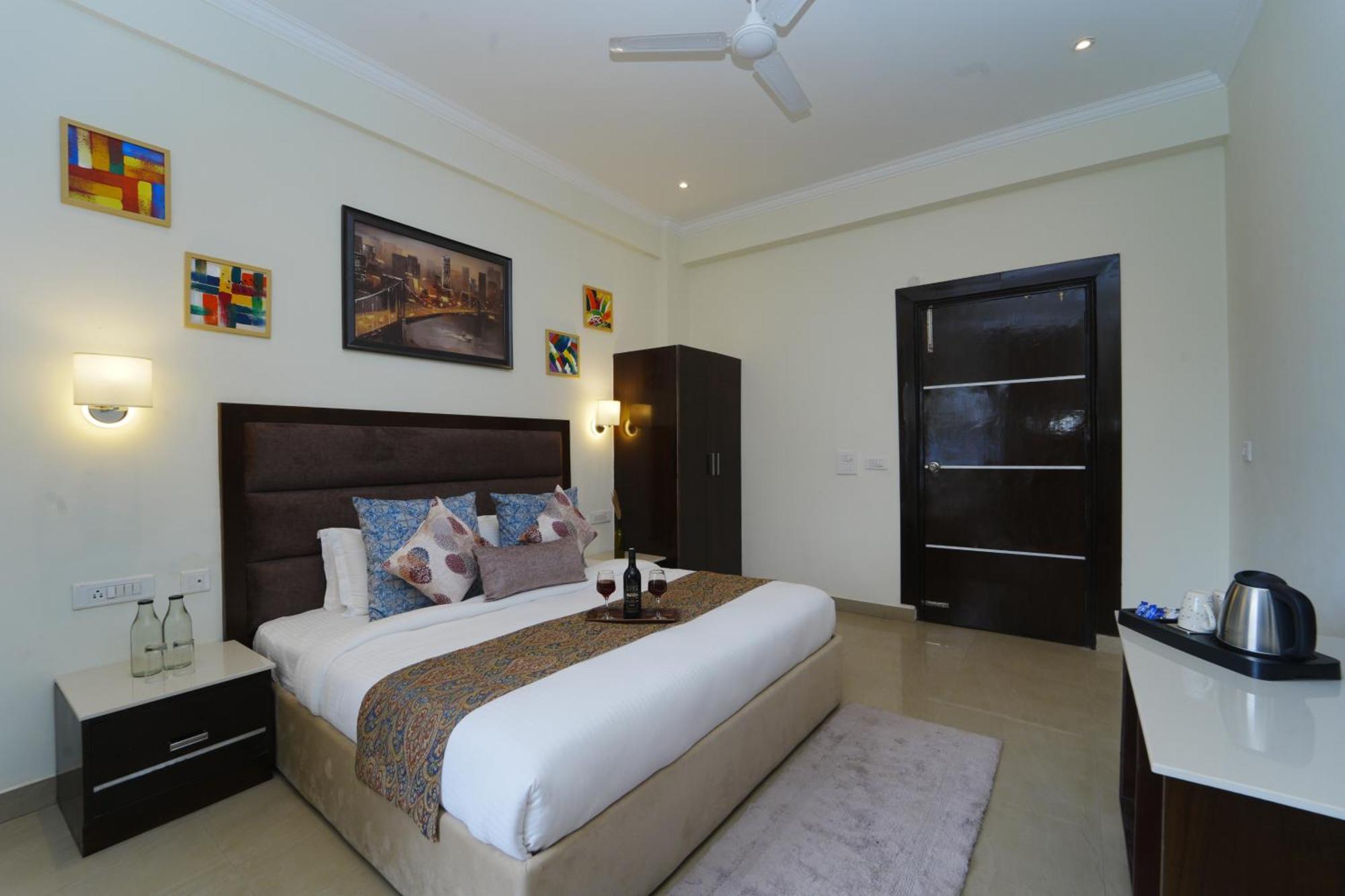 Hotel Kasauli View !! Balcony Rooms ! Terrace ! Restaurant ! Main Highway ! Garden !! Esterno foto
